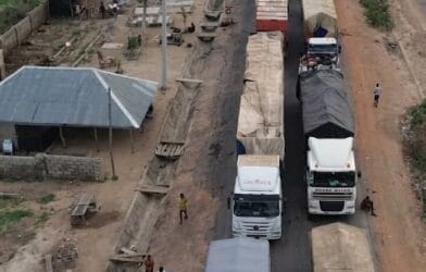 Long line of trucks trapped in gridlock at Amukpe Roundabout in Delta State