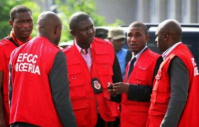 EFCC official warning Nigerian lawyers against charging clients in dollars