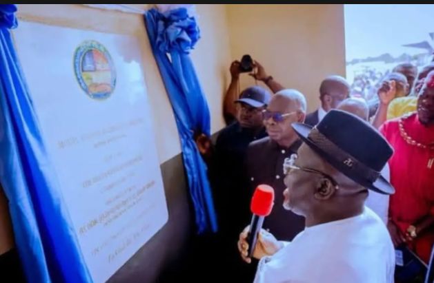 James Ibori commends Sheriff Oborevwori at Oghareki Model Technical College commissioning
