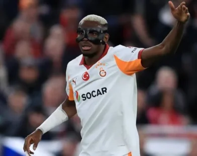 Victor Osimhen playing for Galatasaray against Genclerbirligi
