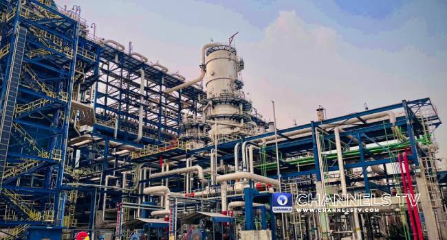 Dangote Petroleum Refinery in Lagos amid concerns over Nigeria’s crude oil supply capacity.